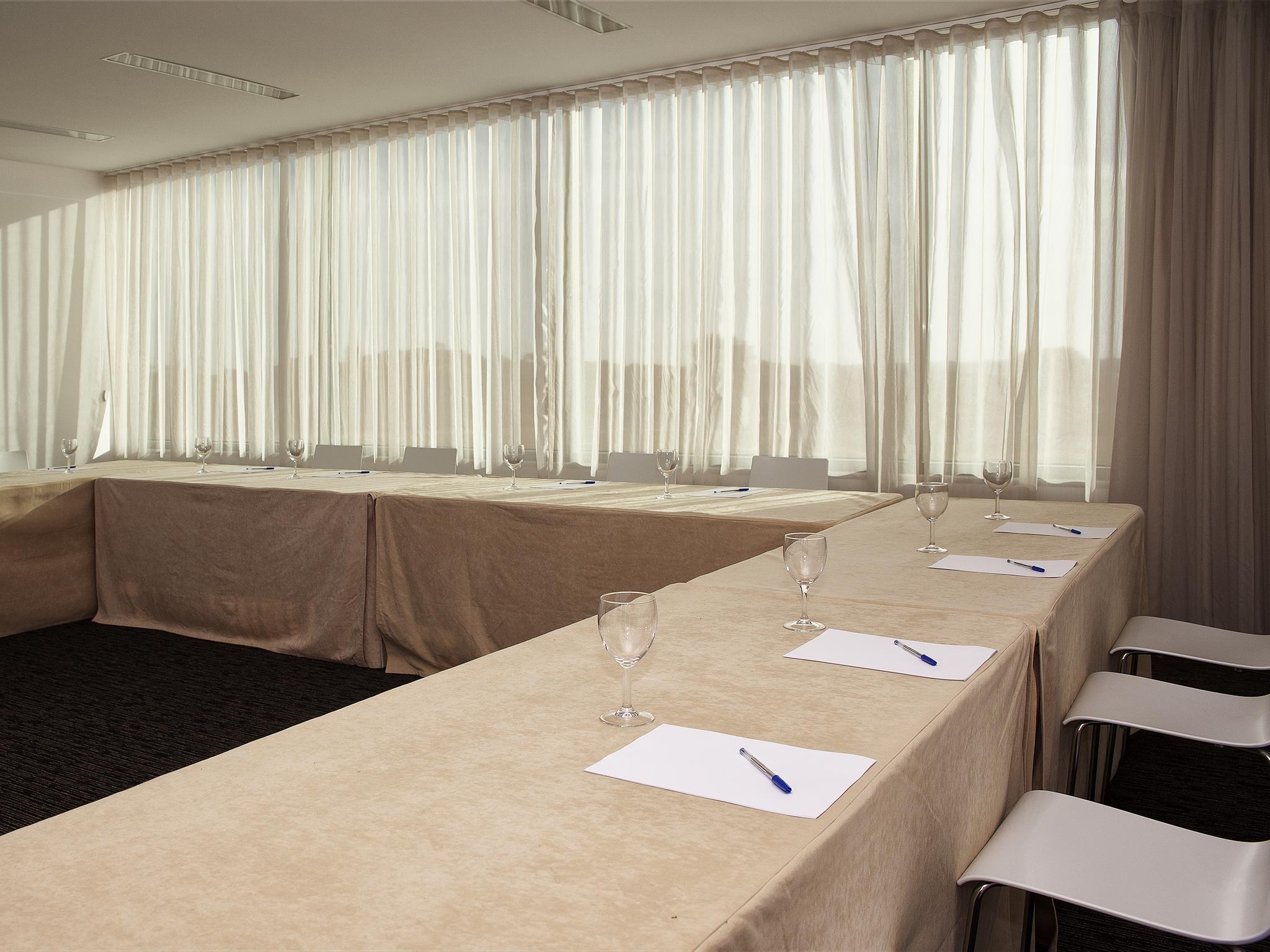 Montes de Cima Algarve Race Resort - Hotel מראה חיצוני תמונה